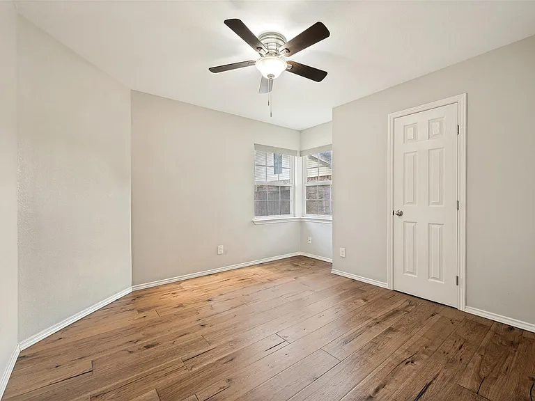 2759 Harbinger Ln — Photo 2