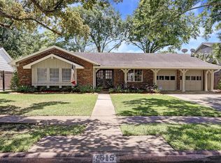 7815 Meadowvale Dr, Houston, TX 77063