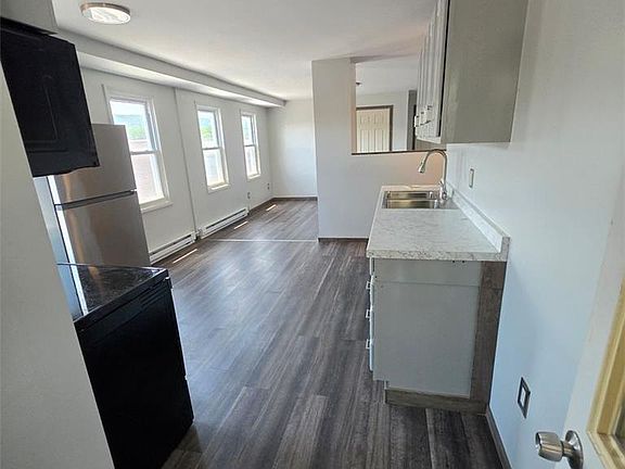 5th image of 1203 S Hanover St #2