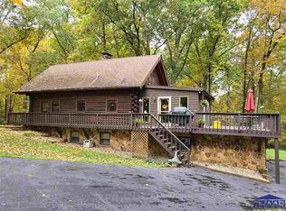 8675 N Suncrest Wood Pl W, West Terre Haute, IN 47885