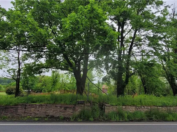 149 Pleasant Valley Rd, Pine Grove, PA 17963