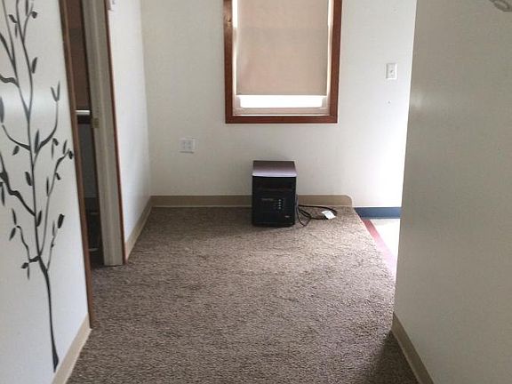 3rd image of 6 East St #3
