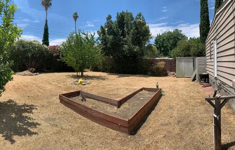 2nd image of 124 Rinetti Way
