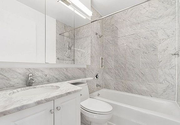 4th image of 235 W 56th St APT 35F