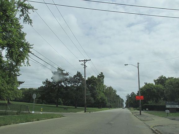 5th image of 713 Burkhardt Ave