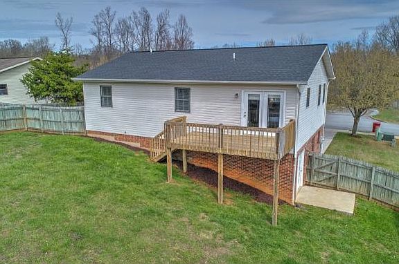 3rd image of 3309 Lita Dr