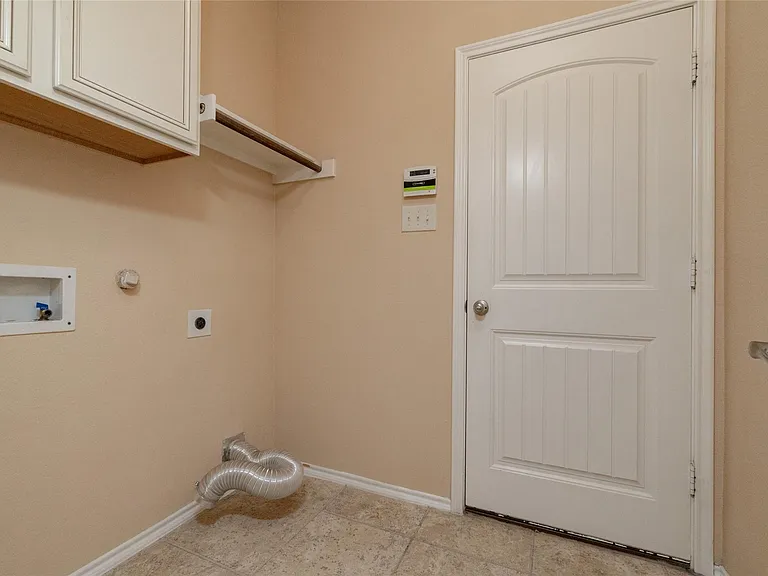 1009 Cheyenne Dr — Photo 13