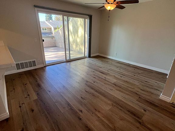 3rd image of 303 Oakwood St