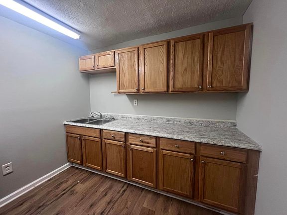 5th image of 1372 Indianola St #D