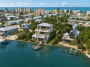 4851 Dolphin LN, FORT MYERS BEACH, FL 33931