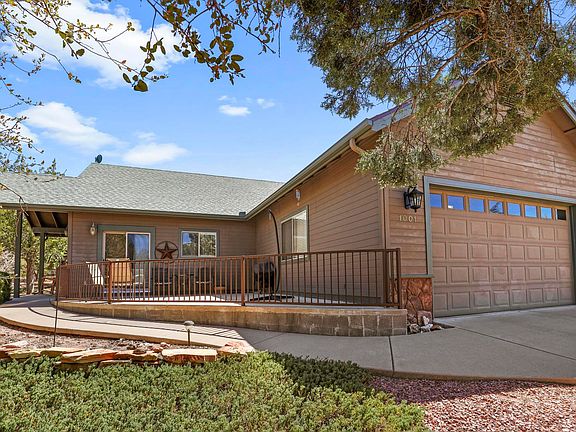 2nd image of 1001 S Laramie Cir