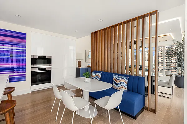 Dining area, photo 2