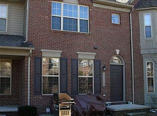 41250 Maplewood Dr, Canton, MI 48187
