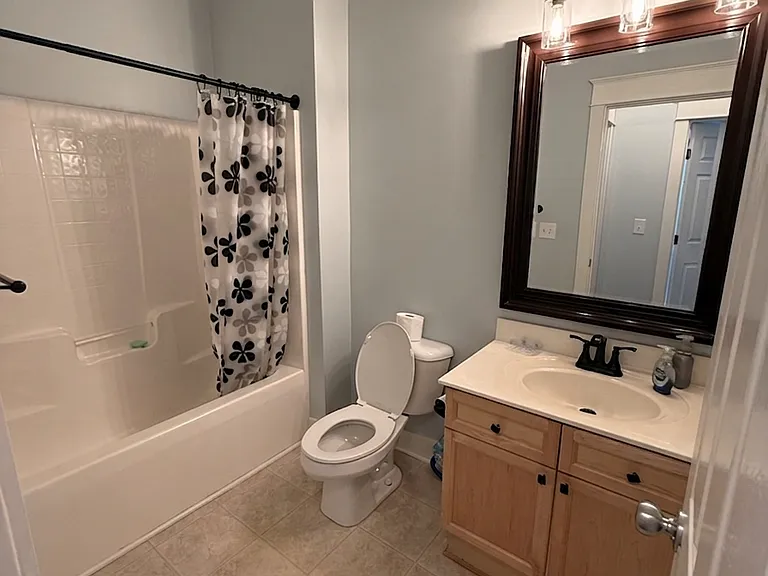 1106 Heartstone Ct — Photo 2