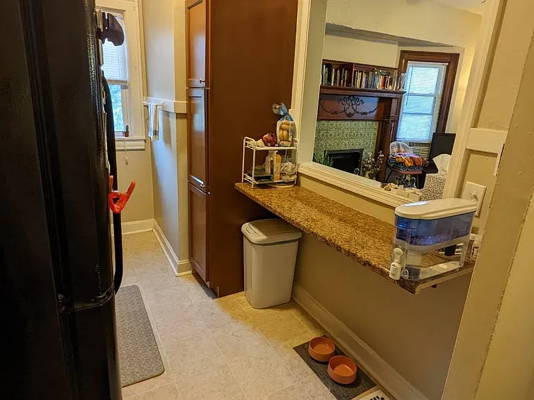 715 E 29th St #3 — Photo 5