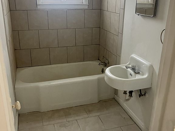 2nd image of 1410 Norris Ave #11393265