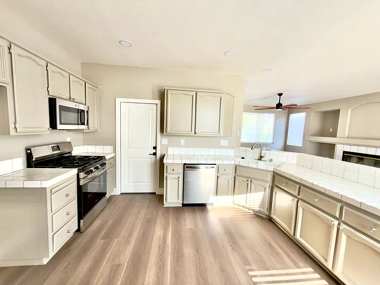 9391 Bennoel Way — Photo 2