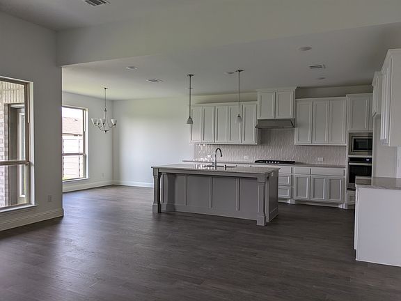 4th image of 425 Sunnyridge Ln