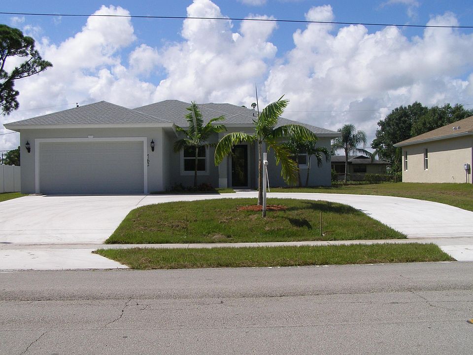 1st image of 762 SE Thornhill Drive SE