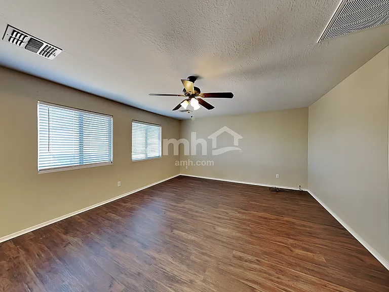 7006 W Irwin Ave — Photo 9