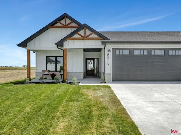 9438 S 87th St, Lincoln, NE 68526