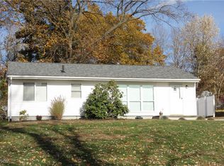 449 W Long Lake Blvd, Akron, OH 44319