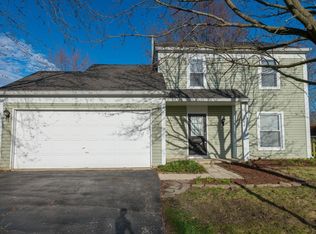 2286 Highfield Ln, Aurora, IL 60504