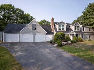 25 Rock Ledge Dr, Phippsburg, ME 04562