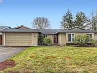 2430 SE Willow Dr, Hillsboro, OR 97123, MLS# 23202825