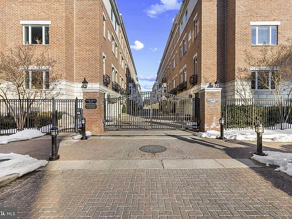 5th image of 628 Ponte Villas S #148