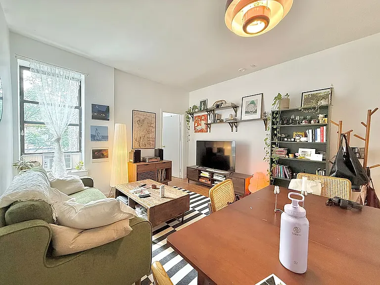 1402 Putnam Ave #3L — Photo 7