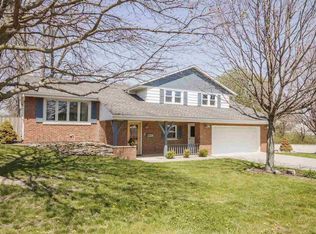 1069 Johnson St, Morton, IL