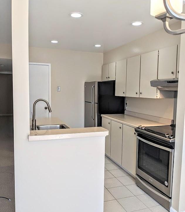1st image of 131 Darby Pl #1