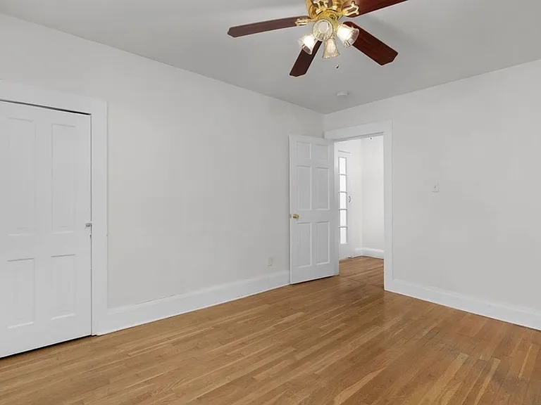 423 Money Tree Ln — Photo 23