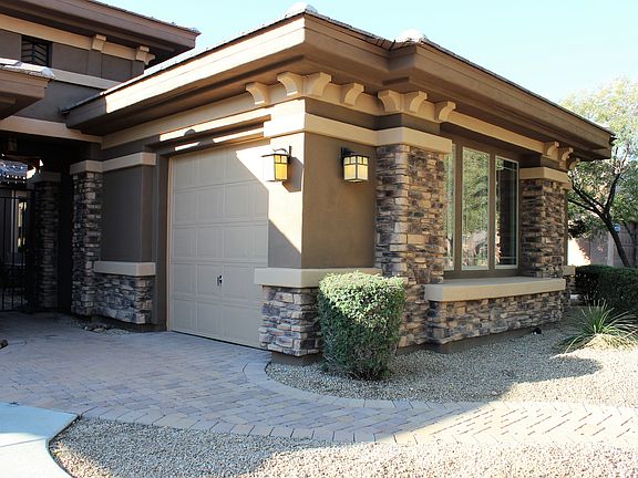 2nd image of 1811 W Sierra Sunset Trl