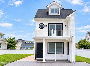 208 16th Ave, Belmar, NJ 07719