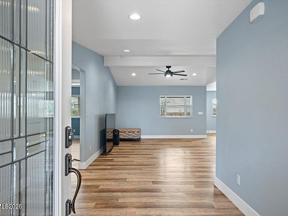 5th image of 1059 Maple Way