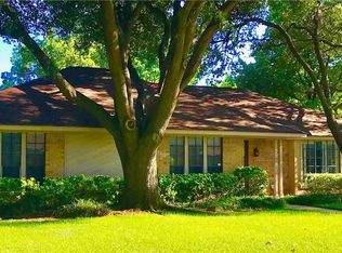 2537 Huntwick St, Grand Prairie, TX 75050