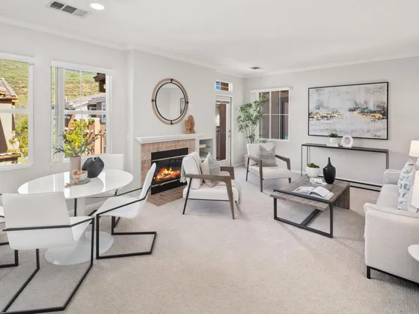 12657 Elisa Ln Unit 200, San Diego, CA 92128