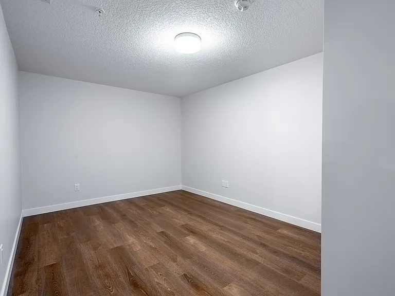 5112 Elbow Dr SW — Photo 21