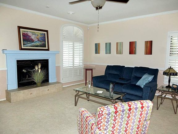 3rd image of 2716 N Pennsylvania Ave APT 35
