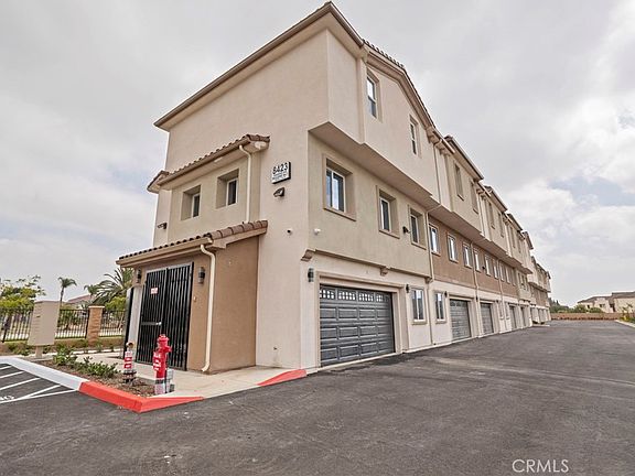 4th image of 8423 Tamarind Ave