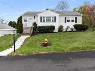 12 Dudley St, Peabody, MA 01960