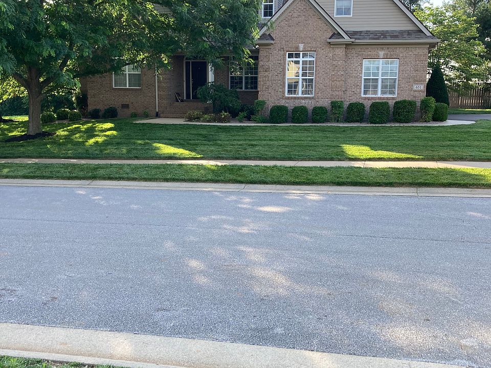 1st image of 651 Mallard St