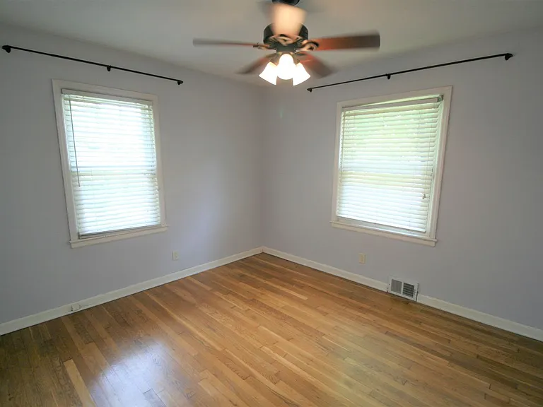 529 Reed Ln — Photo 15