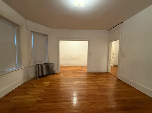 122 Warren St, Brighton, MA 02135
