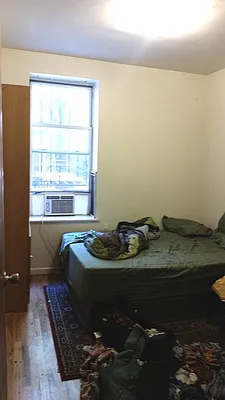 Rented by MCR Realty | media 1