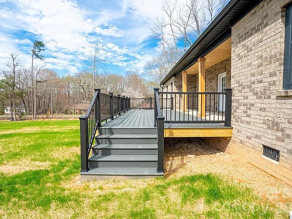 5th image of 1500 Avalon Oaks Ct