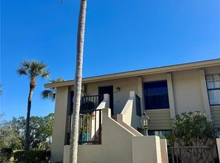 4522 Weybridge #50, Sarasota, FL 34235