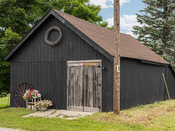 4th image of 2822 Kujawa Rd